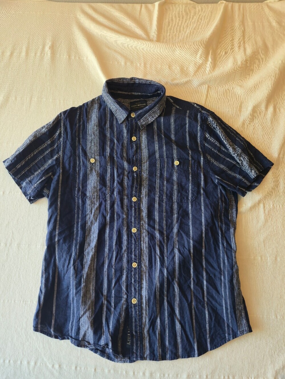 Lucky Brand Men's Medium Short Sleeve Button-Up Shirt Navy Blue Striped